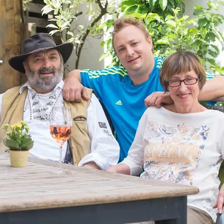 ゲストハウス Alpengruss