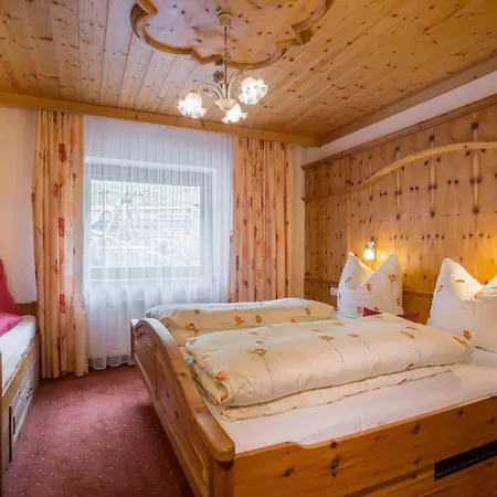 Alpengruss ゲストハウス 3*